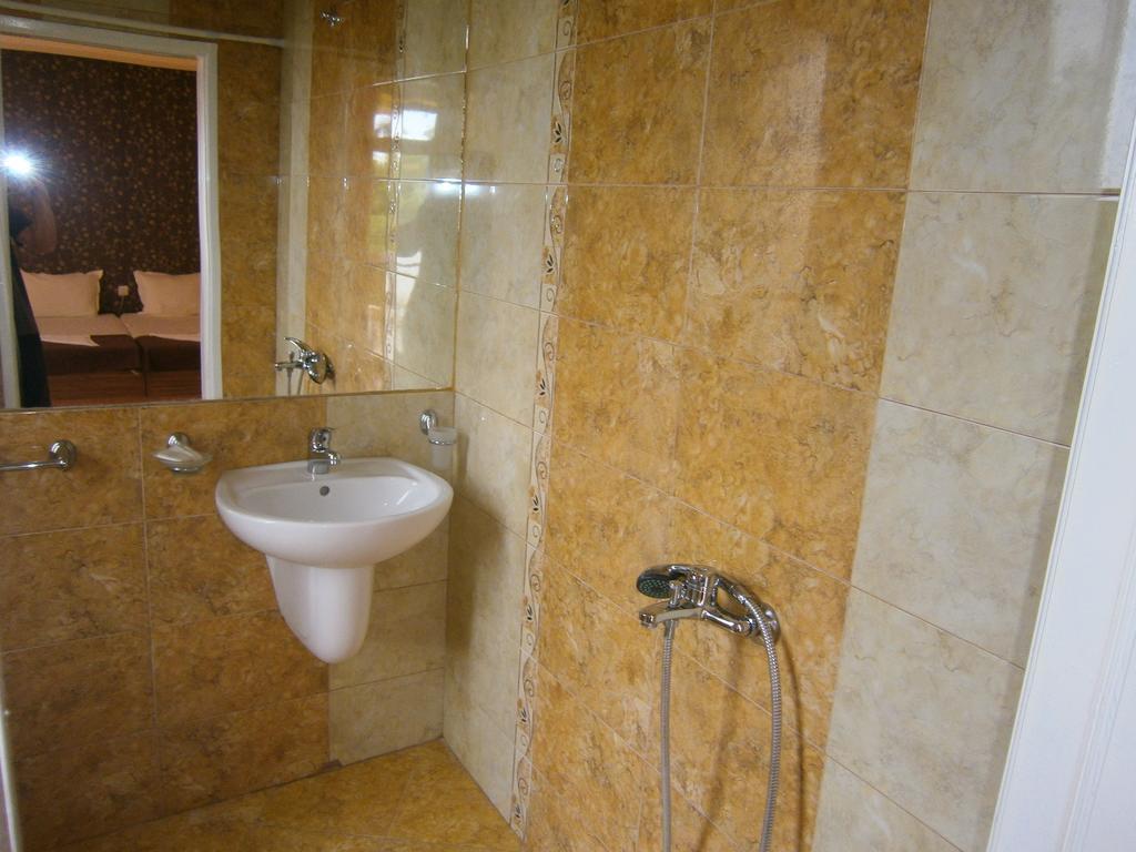 Guest House Hristovi أهيلوي المظهر الخارجي الصورة